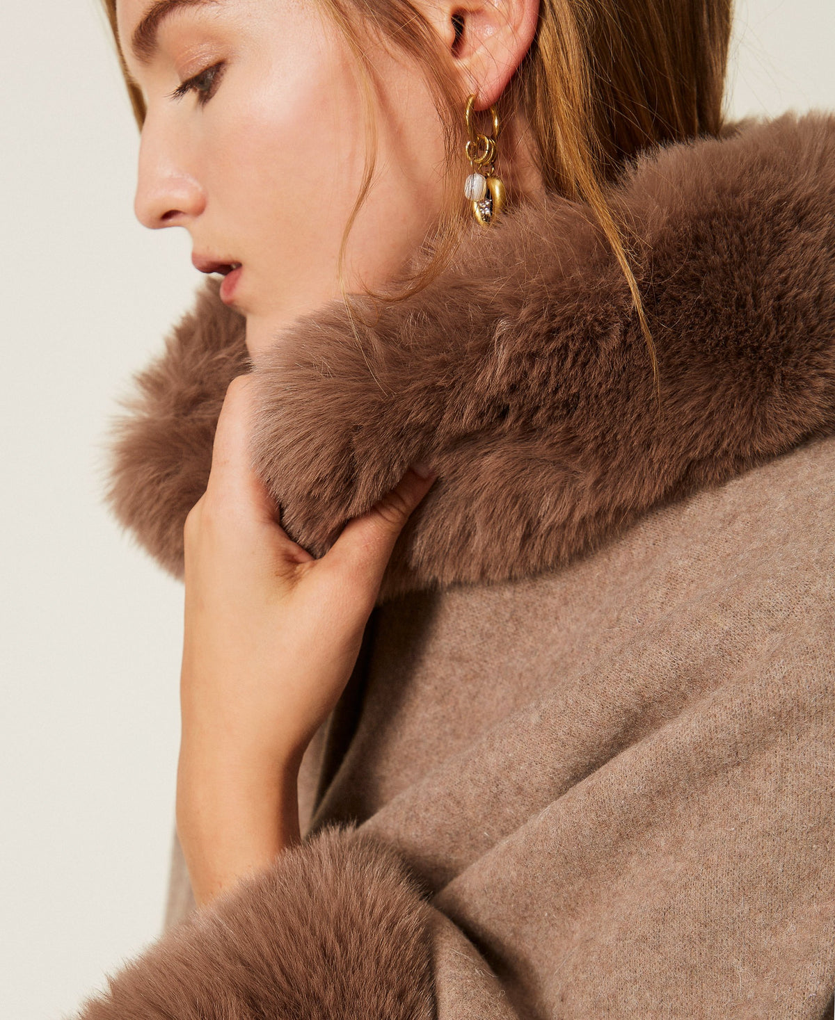 TWINSET Poncho in panno con faux fur 262TO5730 Mastice