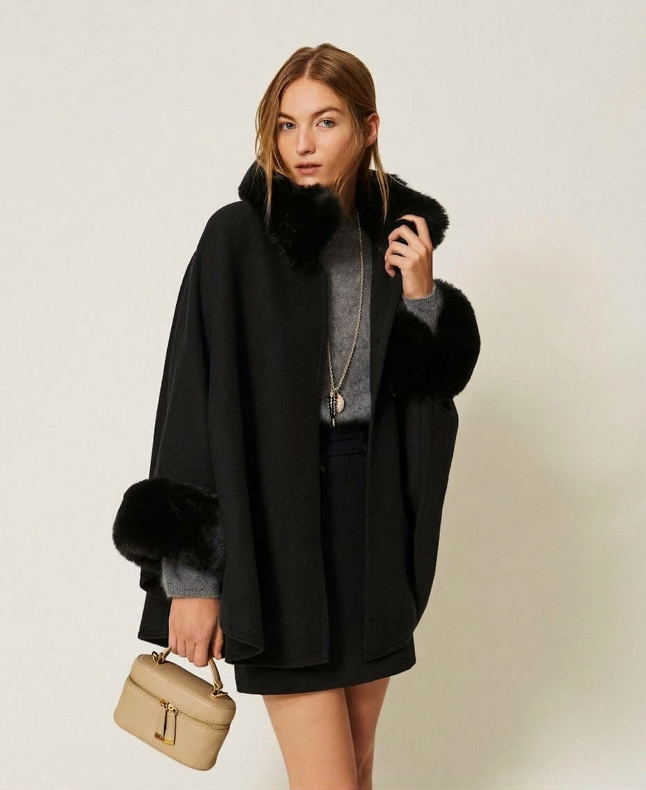 TWINSET Poncho in panno con faux fur 262TO5730 Nero