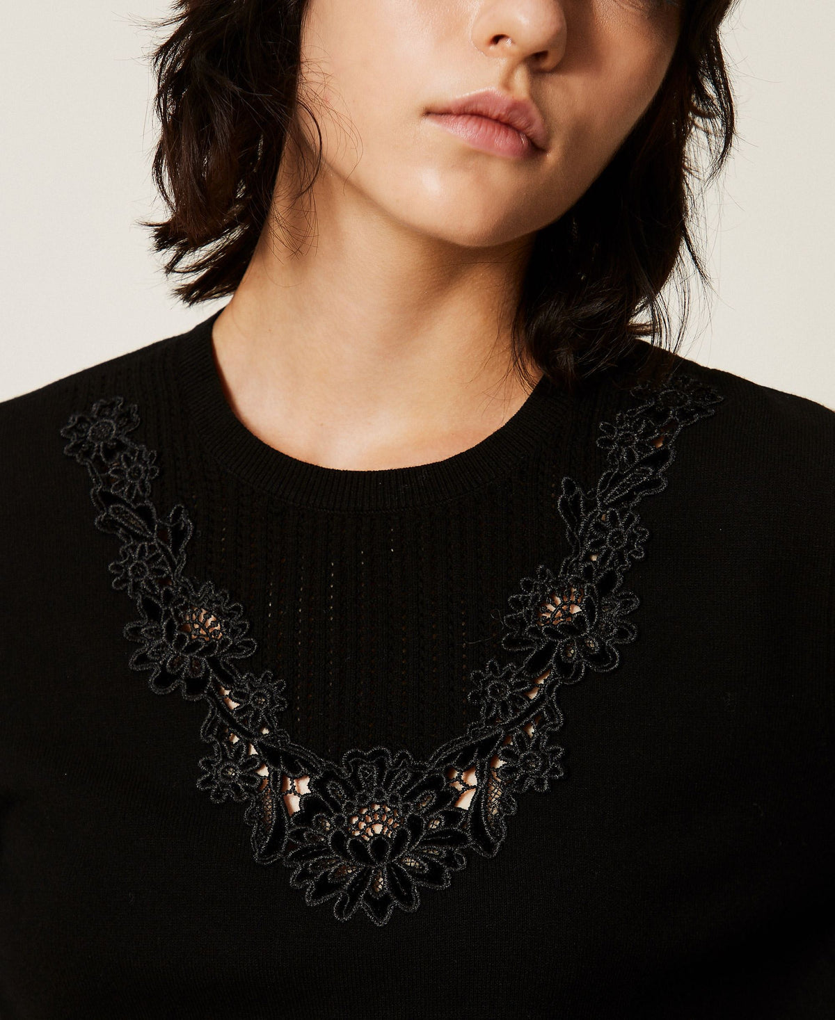 TWINSET Maglia con intarsio in pizzo macramè 262TT3042 Nero