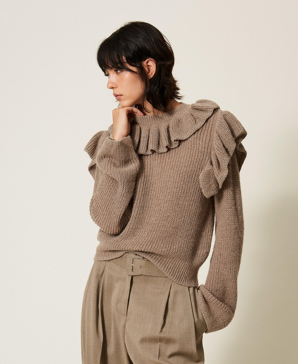 TWINSET Maglia in filato lurex con volant 262TT3200 Mastice