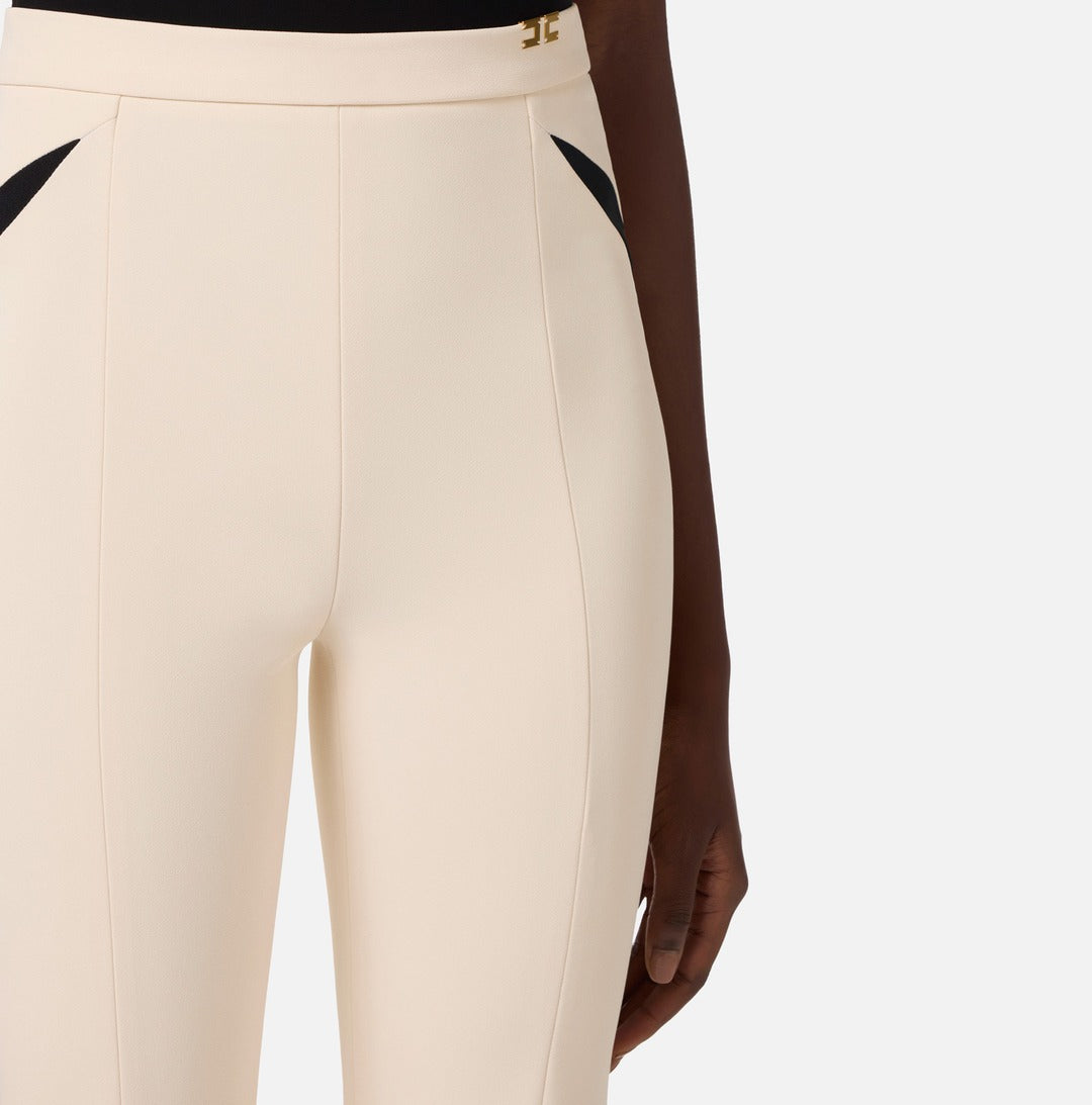 ELISABETTA FRANCHI Pantaloni in crepe leggero con cut out e spacchi PA15961E2 Burro Nero
