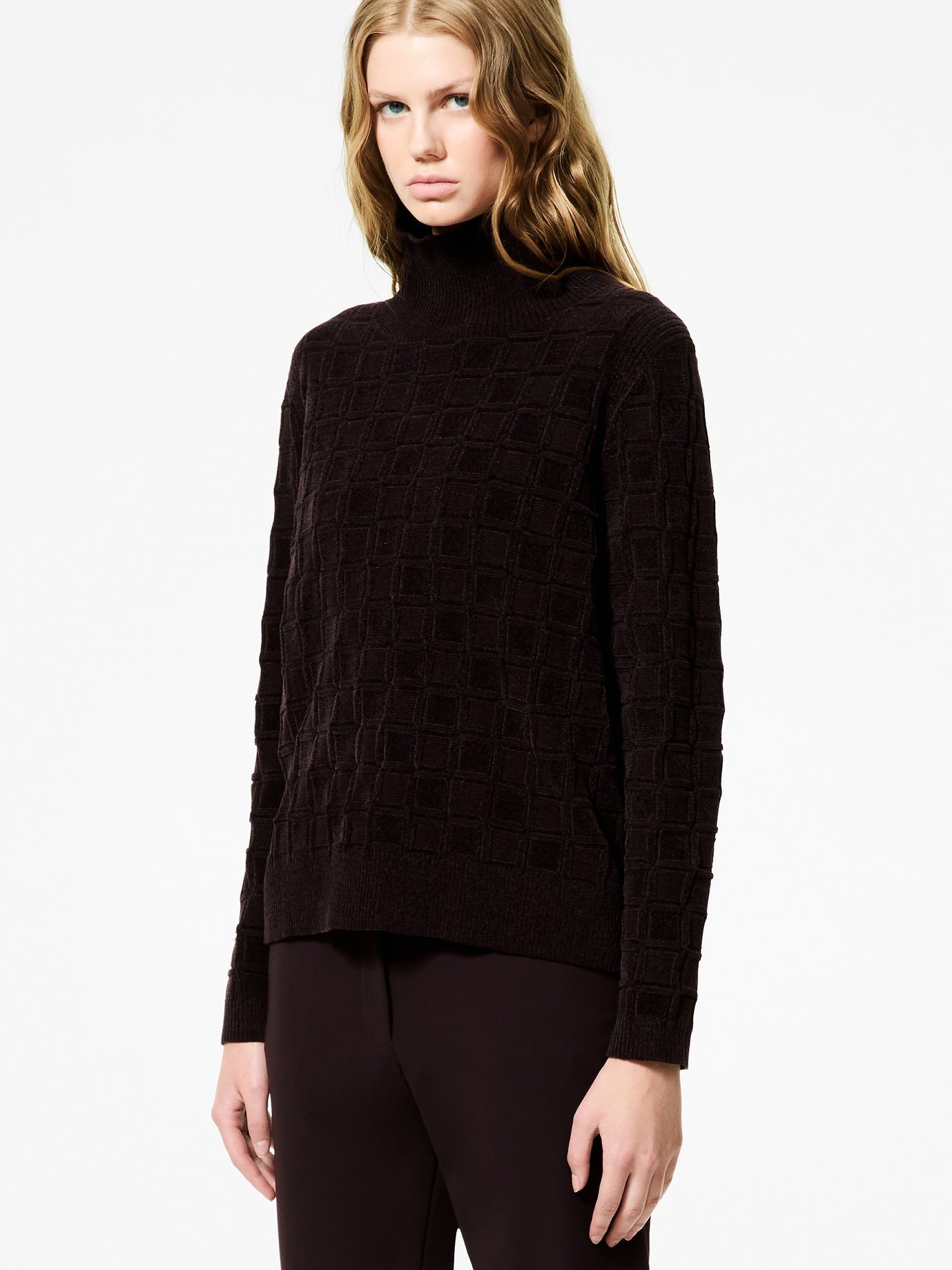 RRD Roberto Ricci Designs Maglia Donna Dori Turtleneck Wom Knit
W25660 Bordeaux 73
